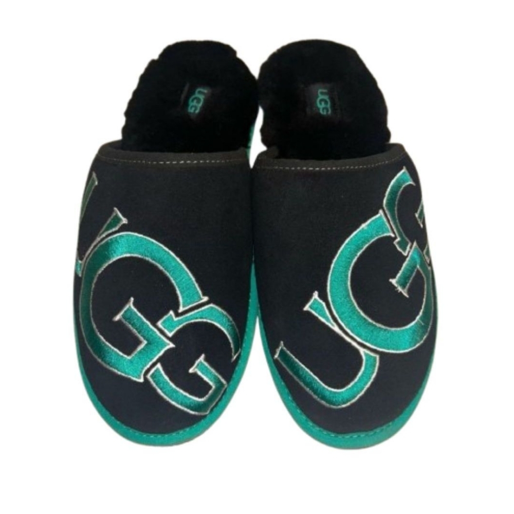 UGG Scuff Logo II Slippers *Size* 10